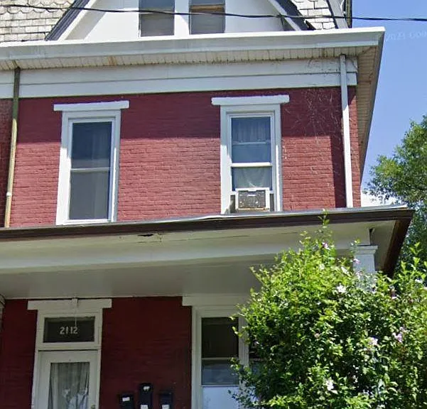 2112 Derry St #1 — Photo 1