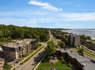 The Bay Club, Barrie, ON L4M 5L6