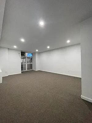 Rented by Kole Group | media 2