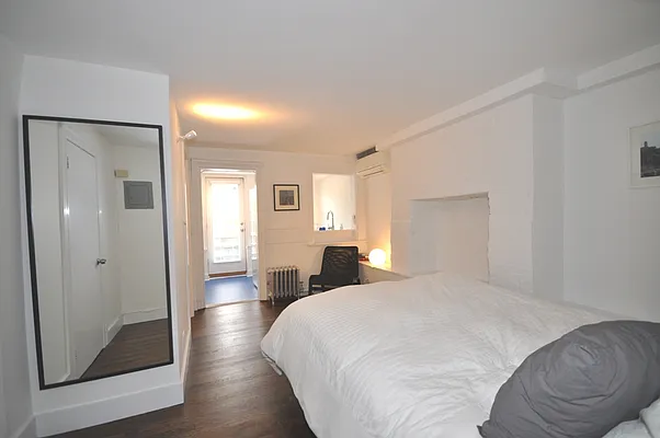 Rented by Corcoran | media 30