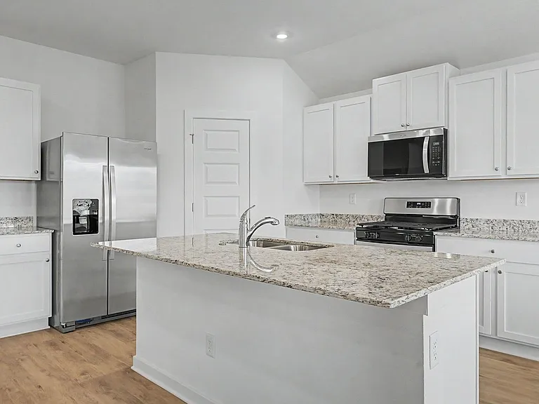 3070 Rosalee Ln — Photo 7