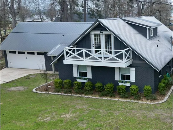 1159 Scotts Hideaway Rd, Farmerville, LA 71241
