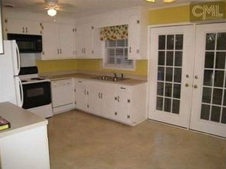 2nd image of 1012 Baffin Bay Rd