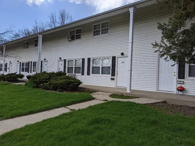 837 Normal Rd — Photo 11