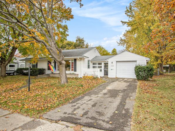 3428 Grace Rd, Kalamazoo, MI 49006