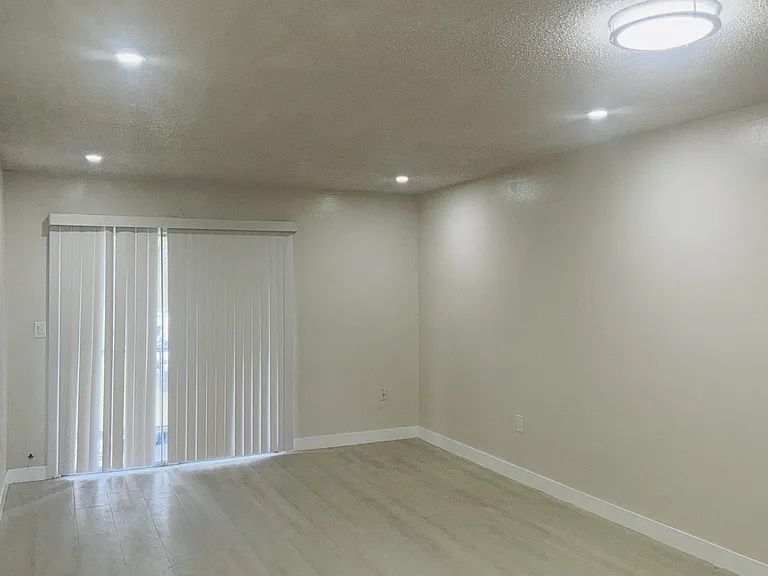 6106 Forest Hill Blvd #201 — Photo 10