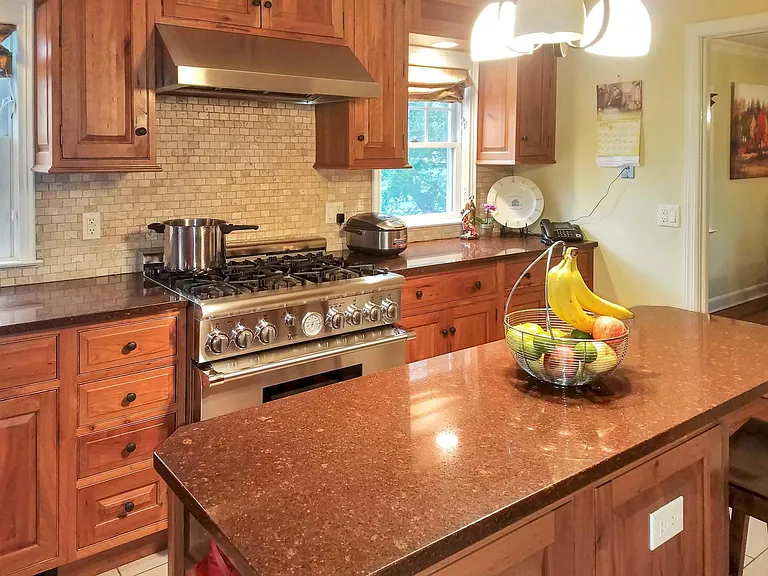 1864 Palmer Ave — Photo 7