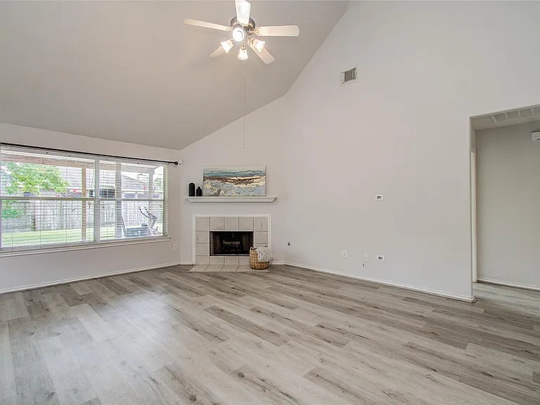 15103 Petal Rose Ct — Photo 6