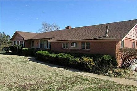 1st image of 1800 NE 69th St