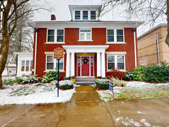 654 Park Ave, Meadville, PA 16335