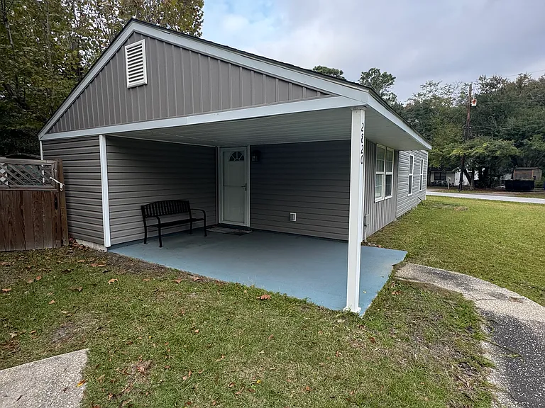 2820 Louise Dr — Photo 3
