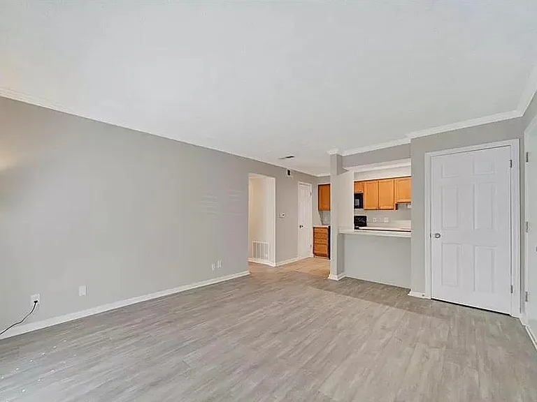 3175 Seven Pines Ct — Photo 6