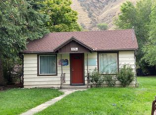 225 N Main St, Riggins, ID 83549