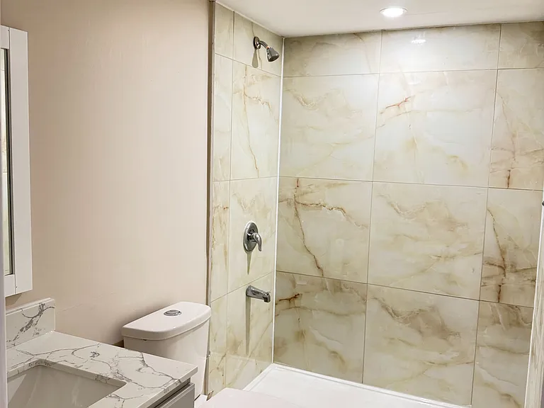 26 Dunblaine Cres — Photo 16