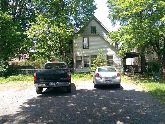 2nd image of 158 Washington St