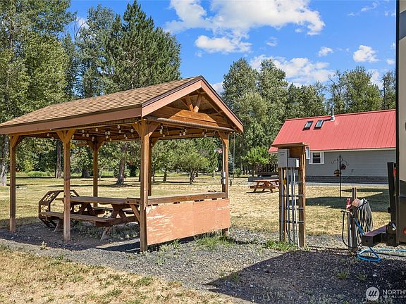 4th image of 530 Elk Meadows Road