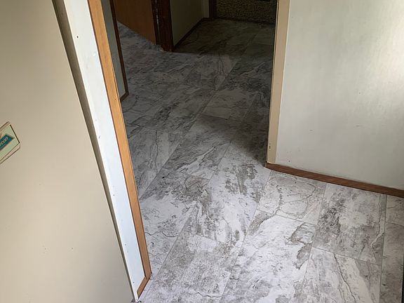 2nd image of 131 Warner St