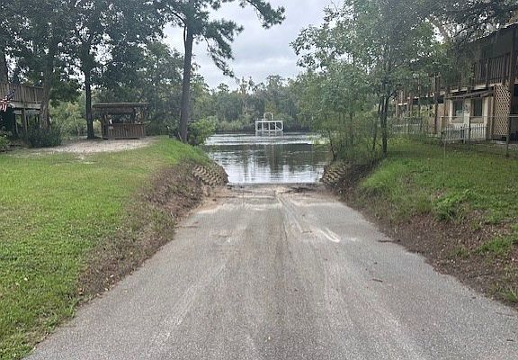3rd image of 1386 Friendship Ln