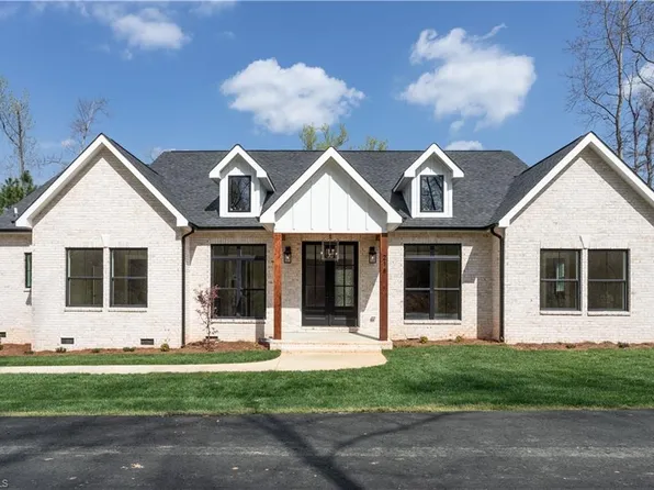 218 Ivory Ln, Lexington, NC 27295