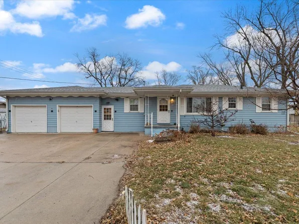 1205 N 29th St, Council Bluffs, IA 51501