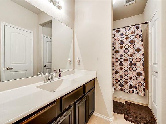 5th image of 2268 Abbey Ln