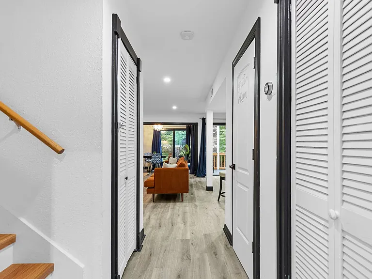 25033 Molokai Dr — Photo 15