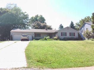 3547 W Hiawatha Dr, Okemos, MI 48864