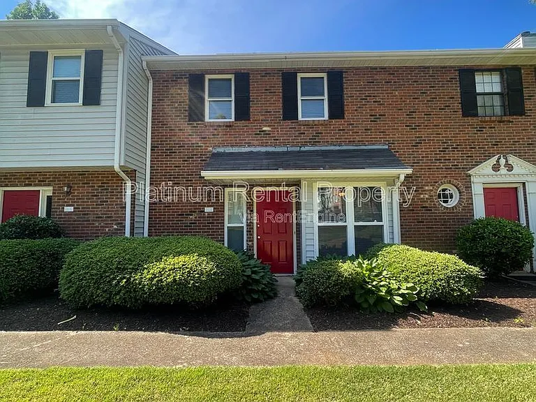 1125 Jamestowne Trl — Photo 2