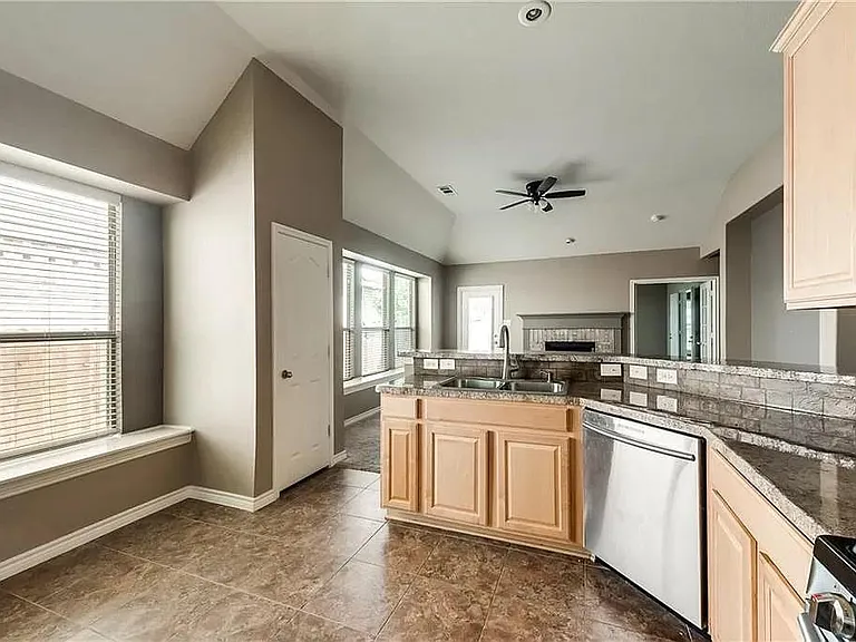 3429 Beekman Dr — Photo 13