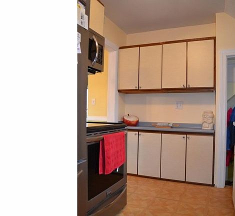 4th image of 1618 W Market St