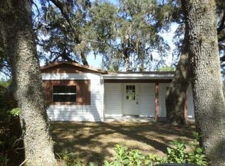 106 Pennsylvania Ave, Pomona Park, FL 32181