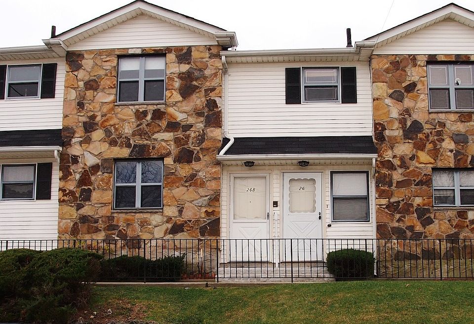 1st image of 26B Bradley Ct #70
