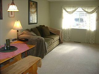 1st image of 2805 Lowridge Ct APT 5