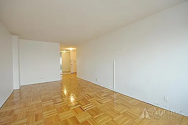 Sold by Anchor Associates | media 1