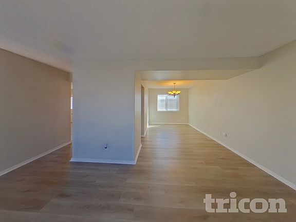 3rd image of 862 Marshall Dr