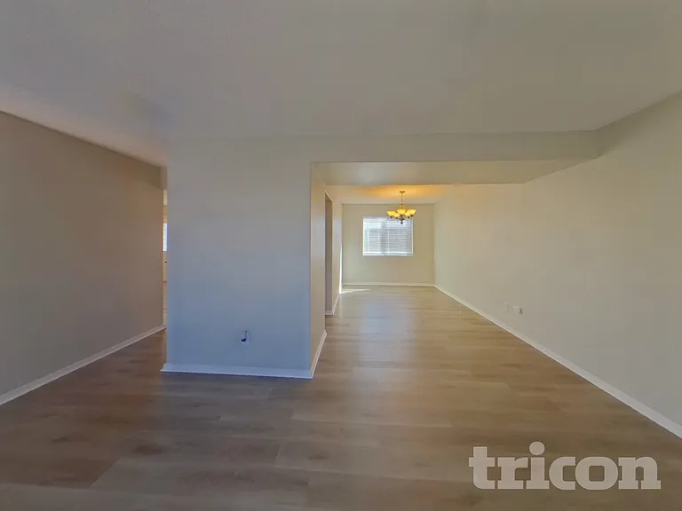 862 Marshall Dr — Photo 3
