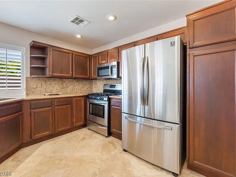 10401 Horseback Ridge Ave — Photo 9