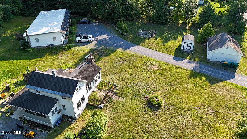 2nd image of 43 Birch Avenue