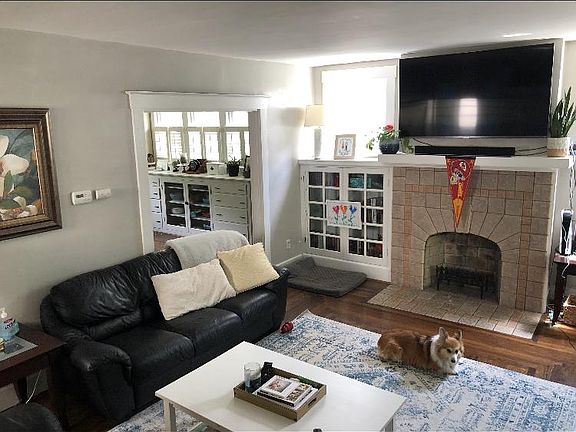 5th image of 2842 Markbreit Ave