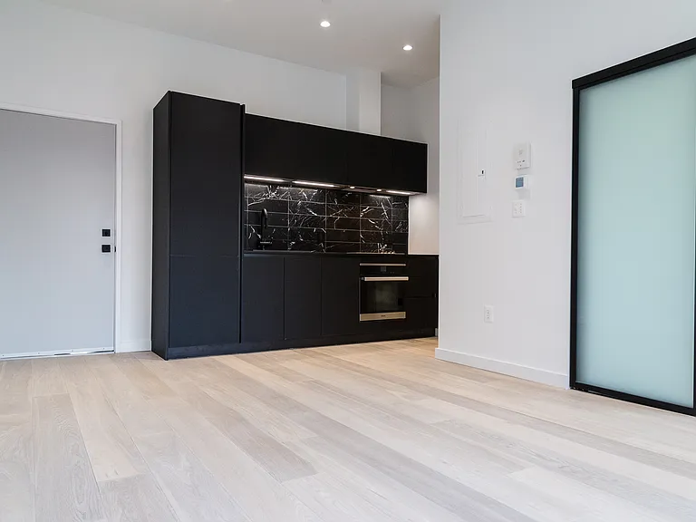 1443 Euclid St NW — Photo 18