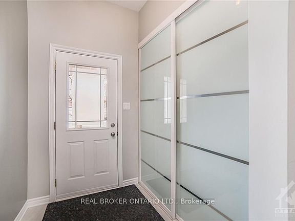 4th image of 222 Meadowbreeze Dr
