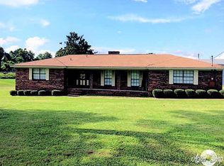 35 Madison Dr, Atmore, AL 36502