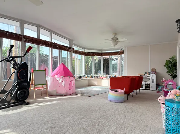 42857 Fontainebleau Park Ln, Fremont, CA 94538