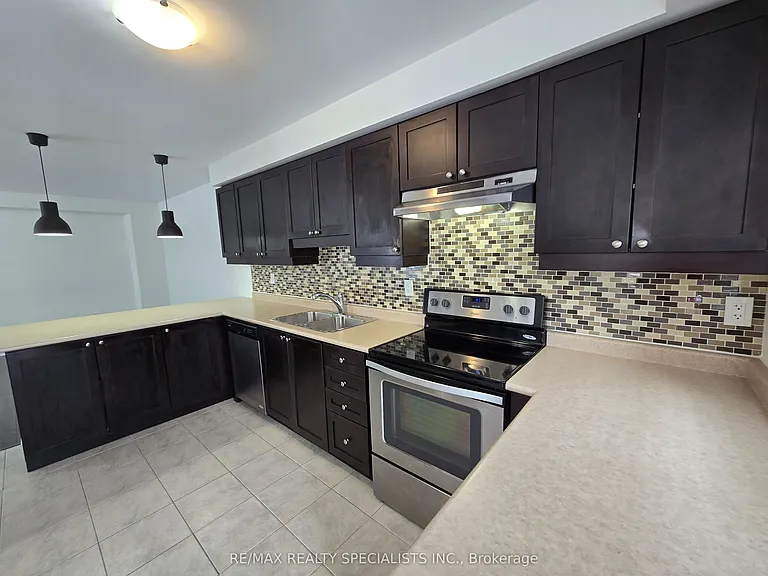 261 Casson Point — Photo 12
