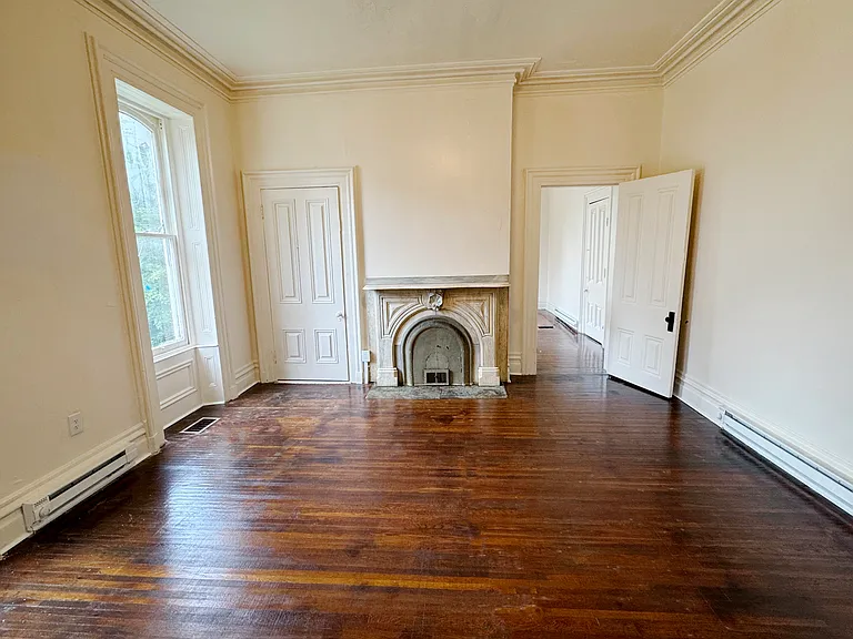 1010 Marne Ave #1 — Photo 2