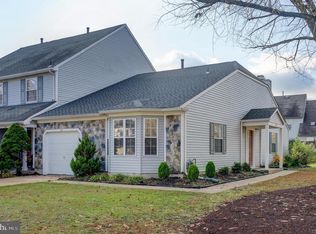 101 Wagonwheel Ct, Marlton, NJ 08053
