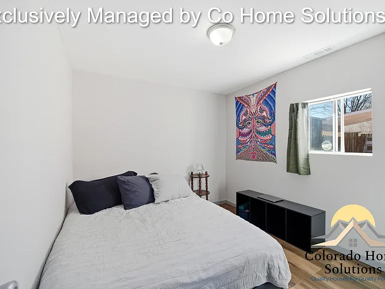 315 1/2 W Monument St — Photo 11