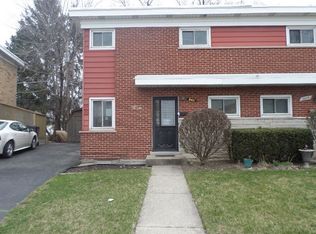 8411 Lotus Ave, Skokie, IL