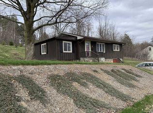 41 Saint Clair St, Ticonderoga, NY 12883