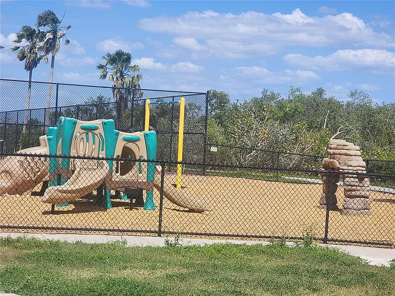 2900 Gulf Blvd #307 — Photo 43